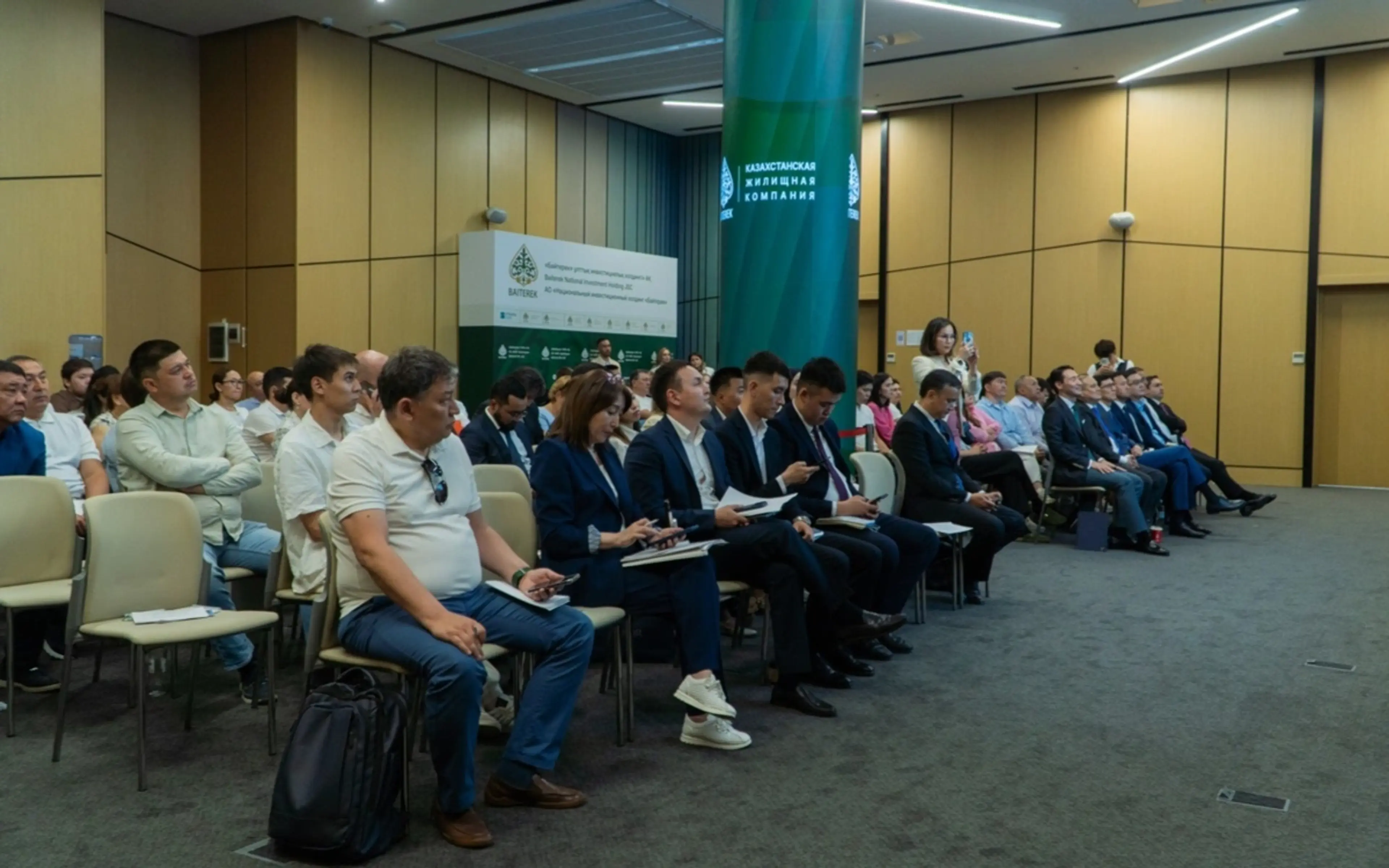 ҚЖК тұрғын үйді реновациялауға кепілдіктер енгізді және өңірлердегі құрылысшыларды қолдауды күшейтеді