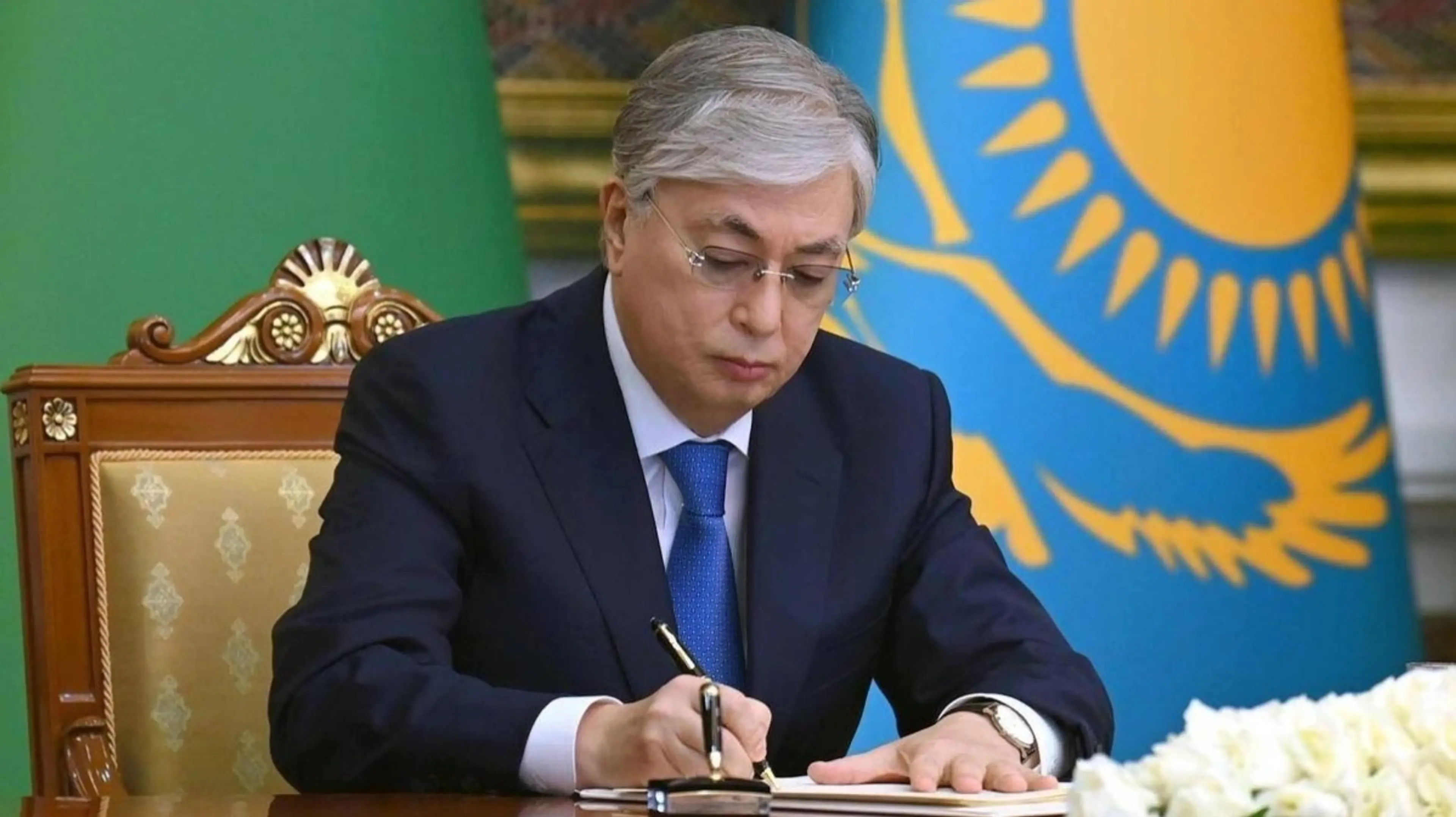 Қазақстан Президенті Қатар Әміріне көңіл айту жеделхатын жіберді