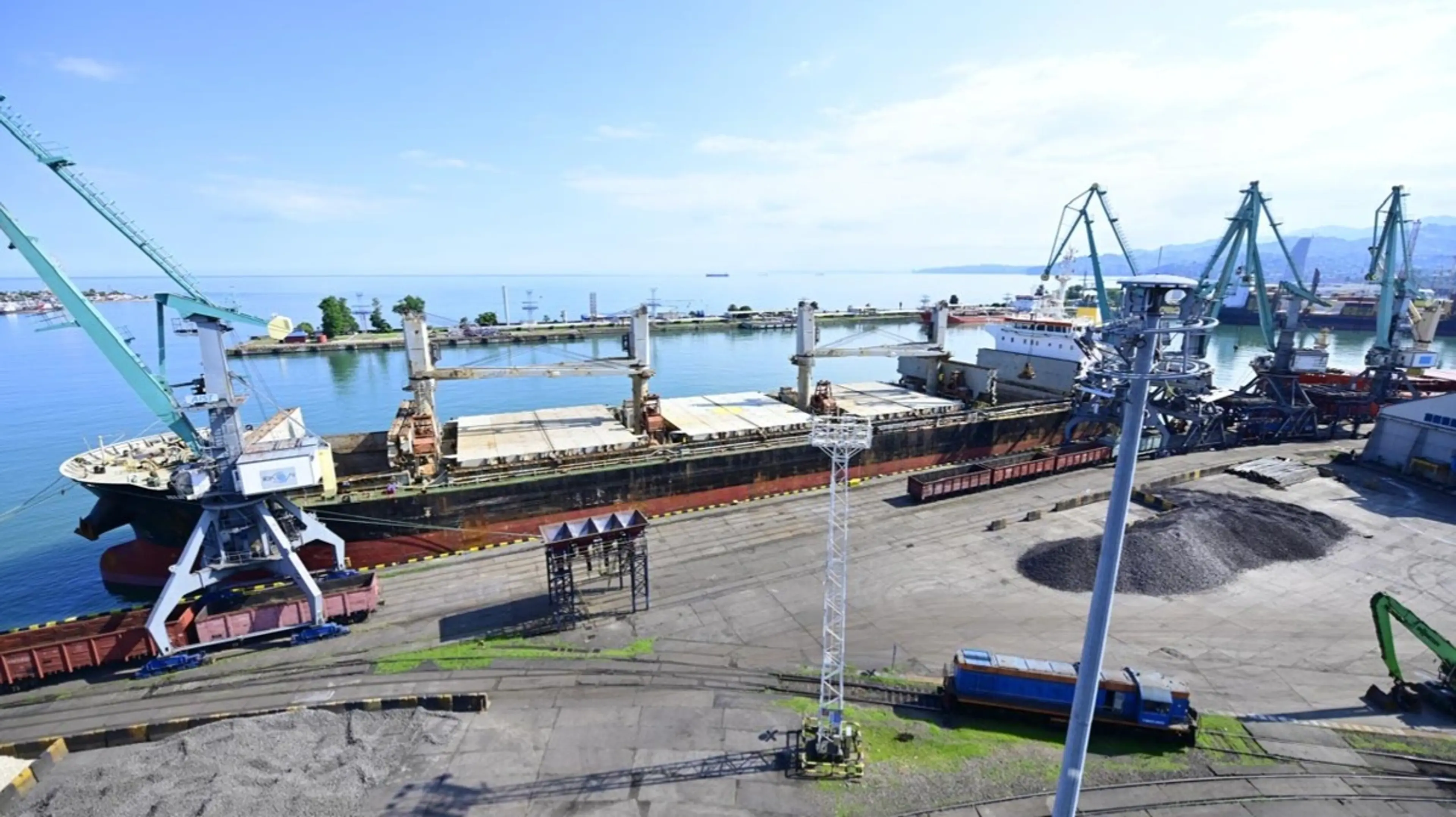 Батумский терминал и порт усиливают экспортные маршруты Казахстана