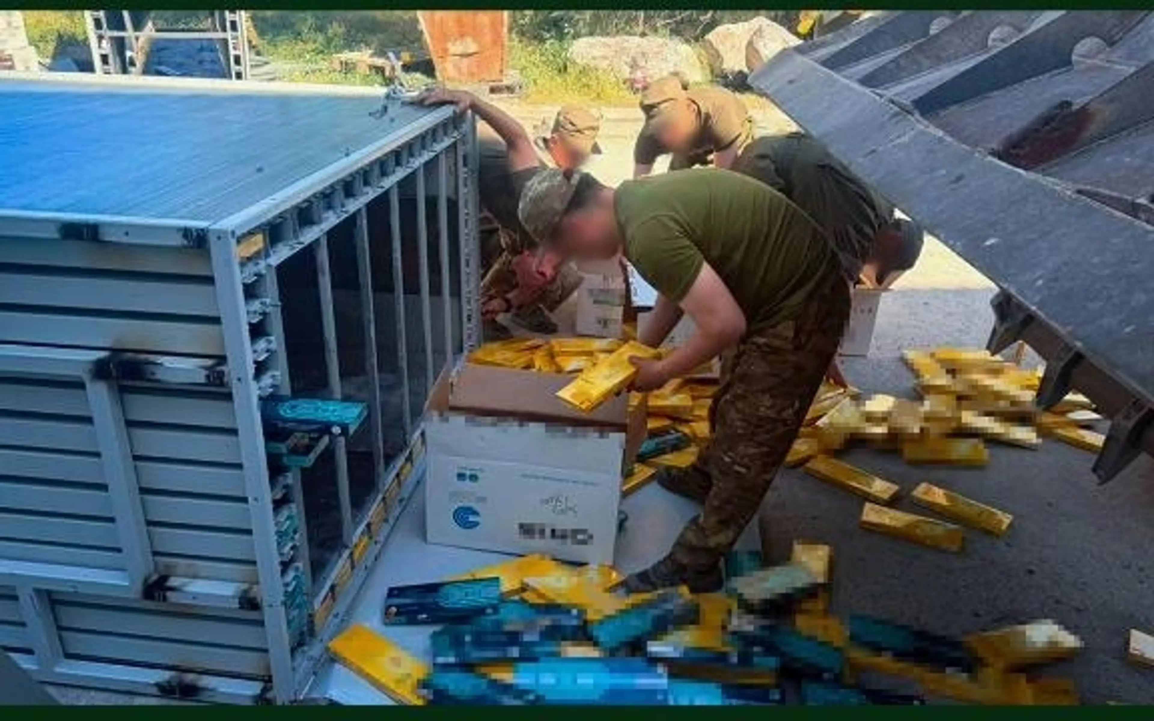 В Жамбылской области изъяли 360 тысяч пачек сигарет из тайников грузовика