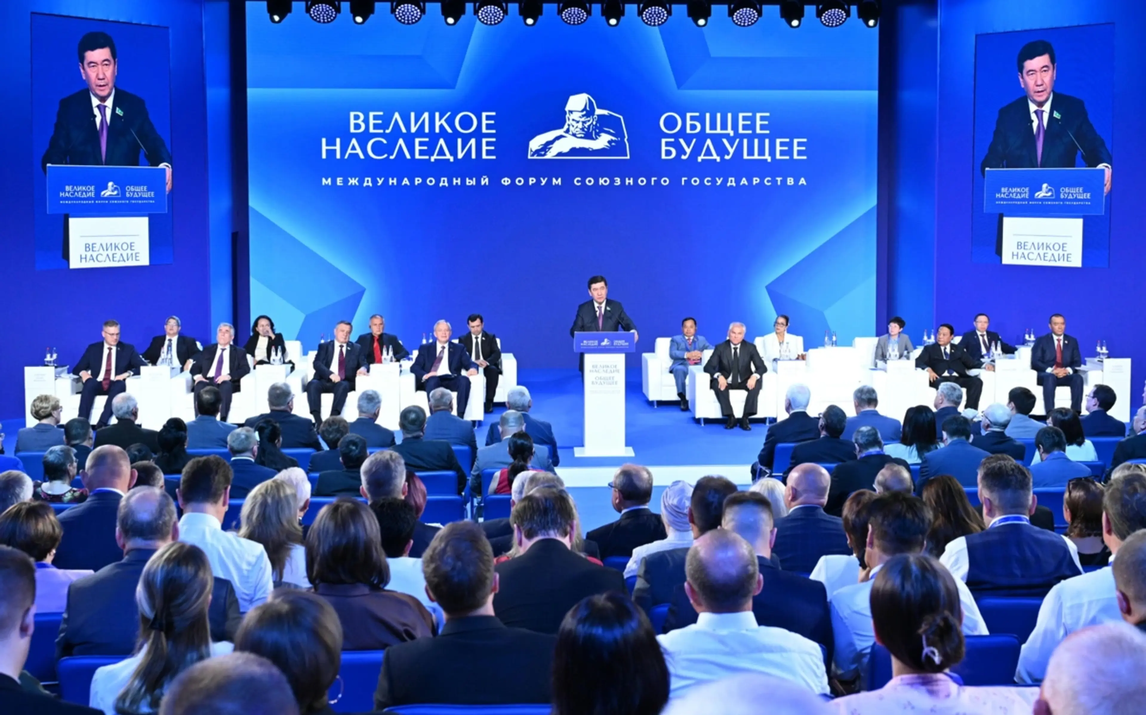 Ерлан Кошанов выступил на форуме в Бресте о подвиге казахстанцев