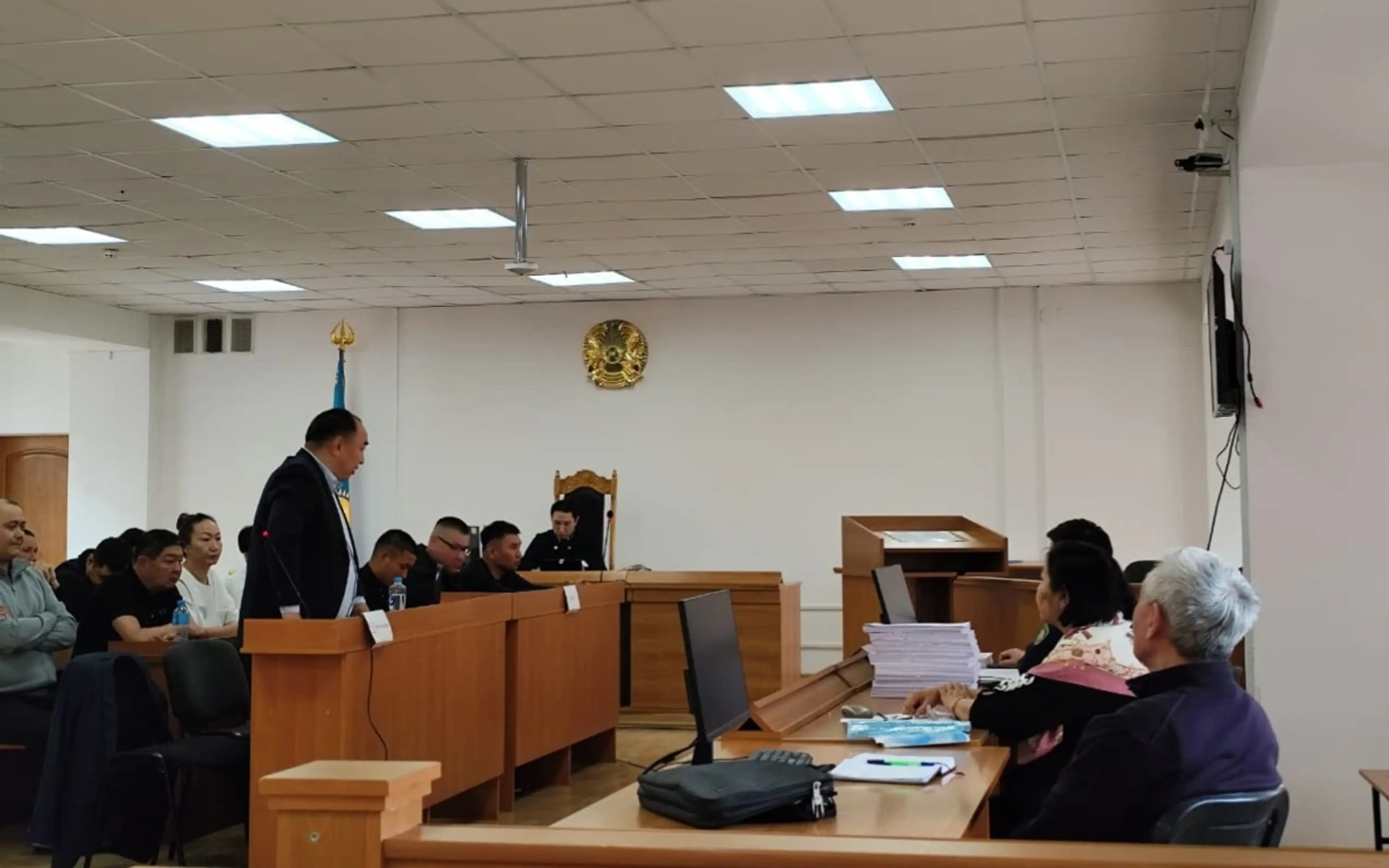 Дело 12 сотрудников КУИС направили в Атбасарский районный суд