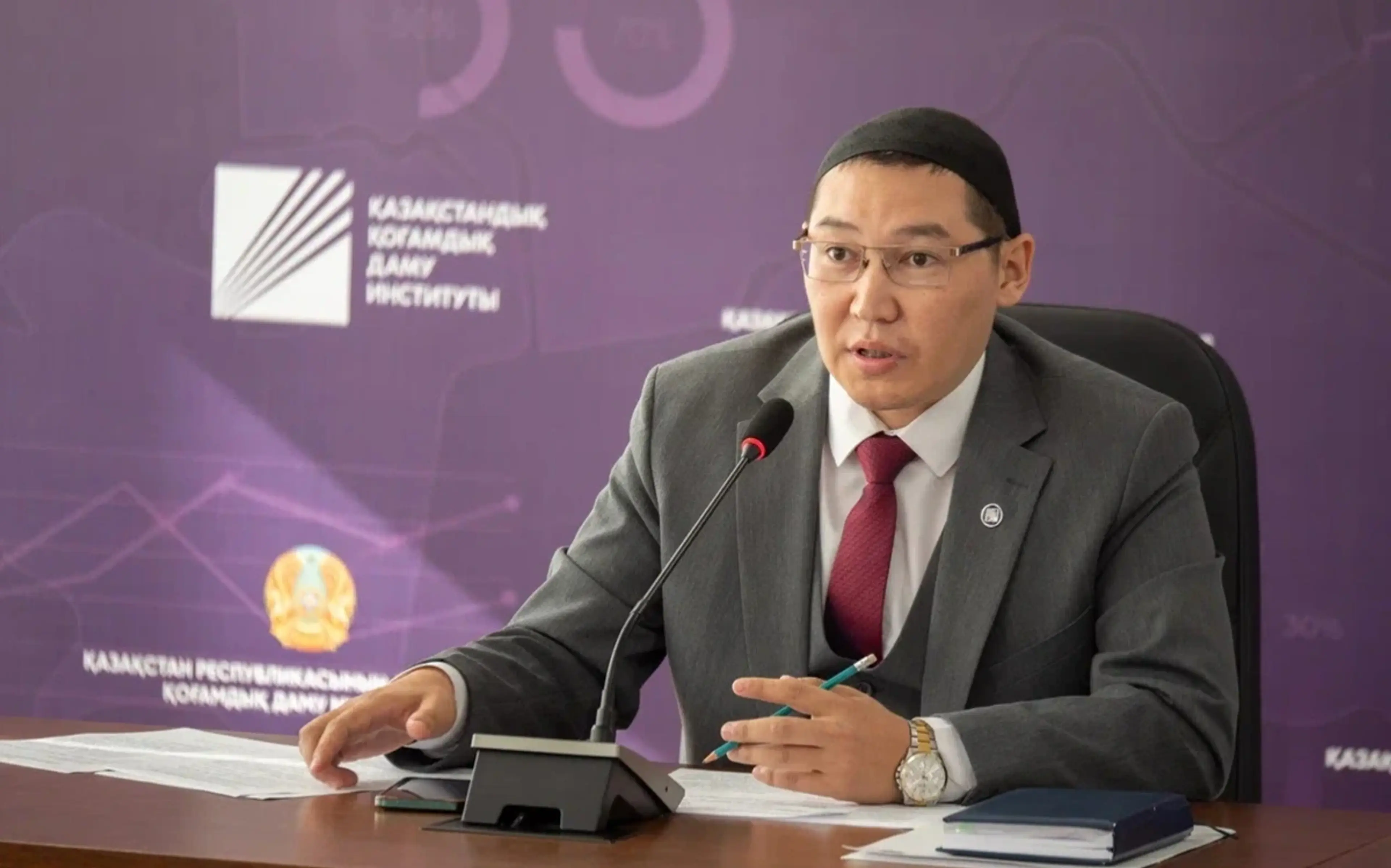 Эксперт объяснил, какие изменения принесёт новая Конституция в систему власти Казахстана