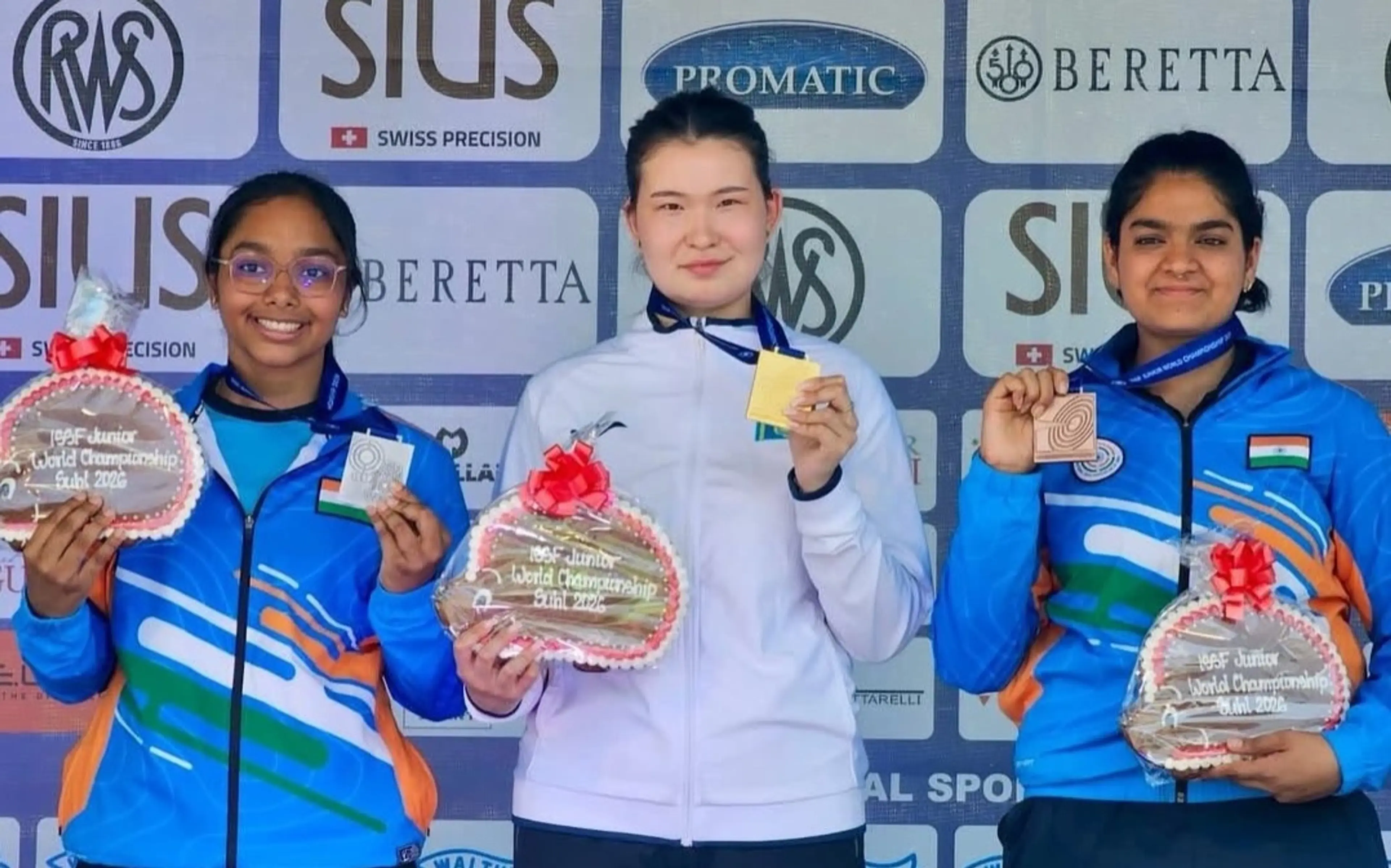 Казахстанская спортсменка Асылым Жакия выиграла золото на юниорском чемпионате мира по стрельбе