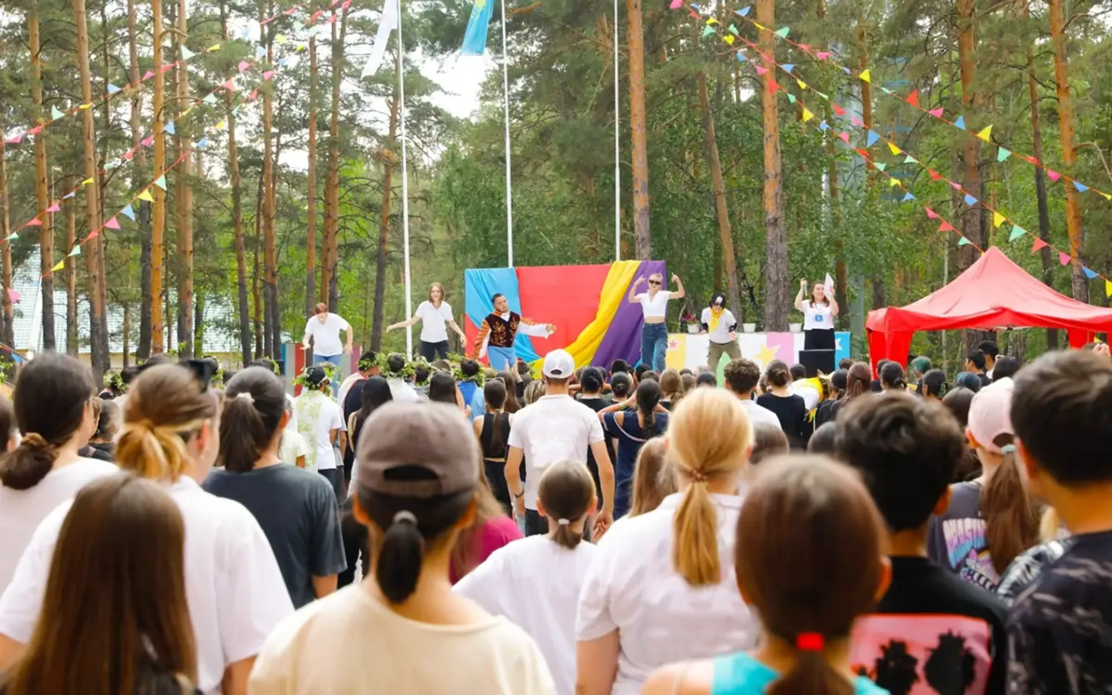 Білім министрлігі балалар лагерьлерінің бір бөлігі неге лицензиясыз жұмыс істейтінін түсіндірді