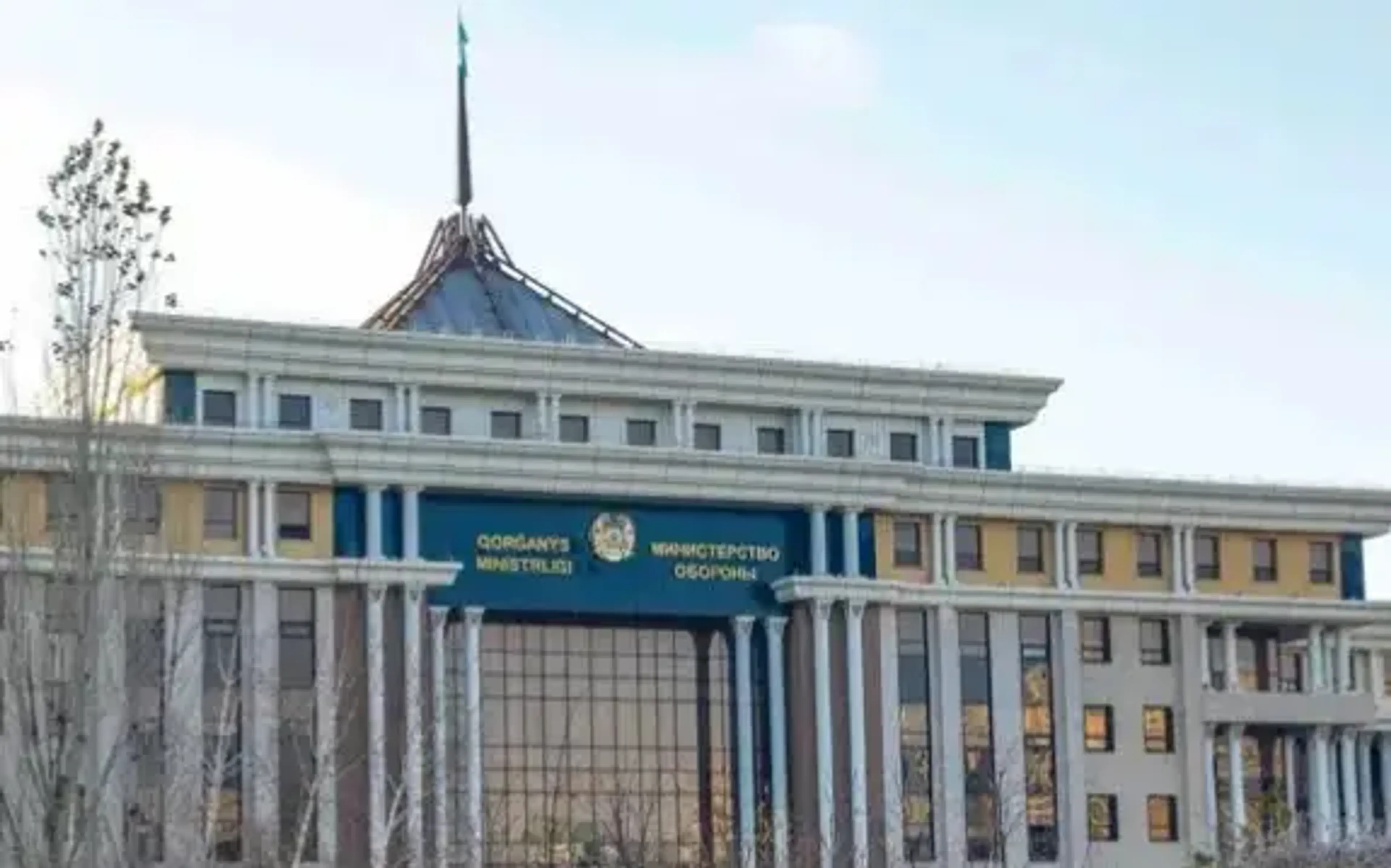 Казахстанца оштрафовали за распространение ложной информации о воинской службе