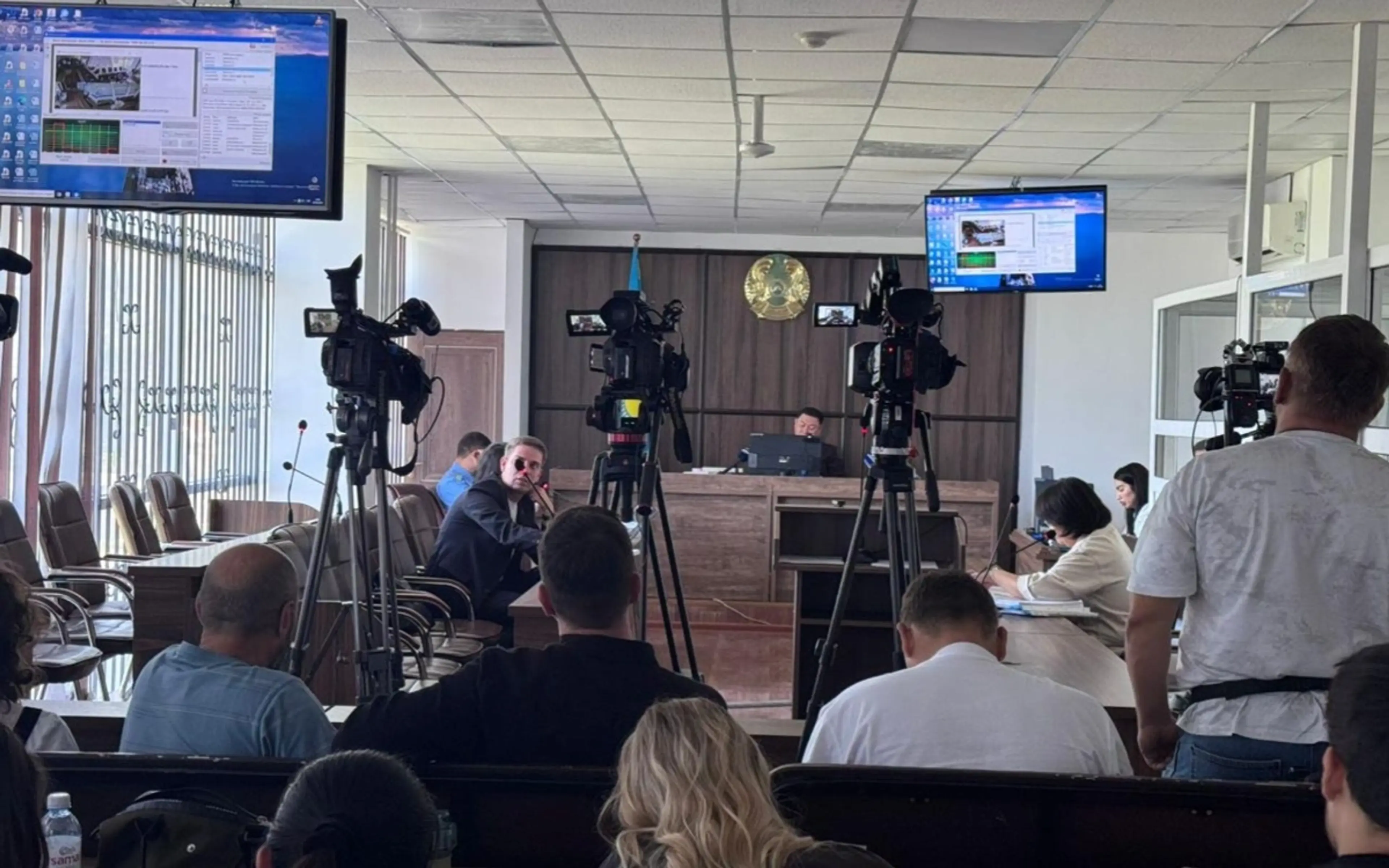 Қаза тапқан Mercedes жүргізушісінің отбасы Алматыдағы ЖКО ісі бойынша адвокаттардан бас тартты
