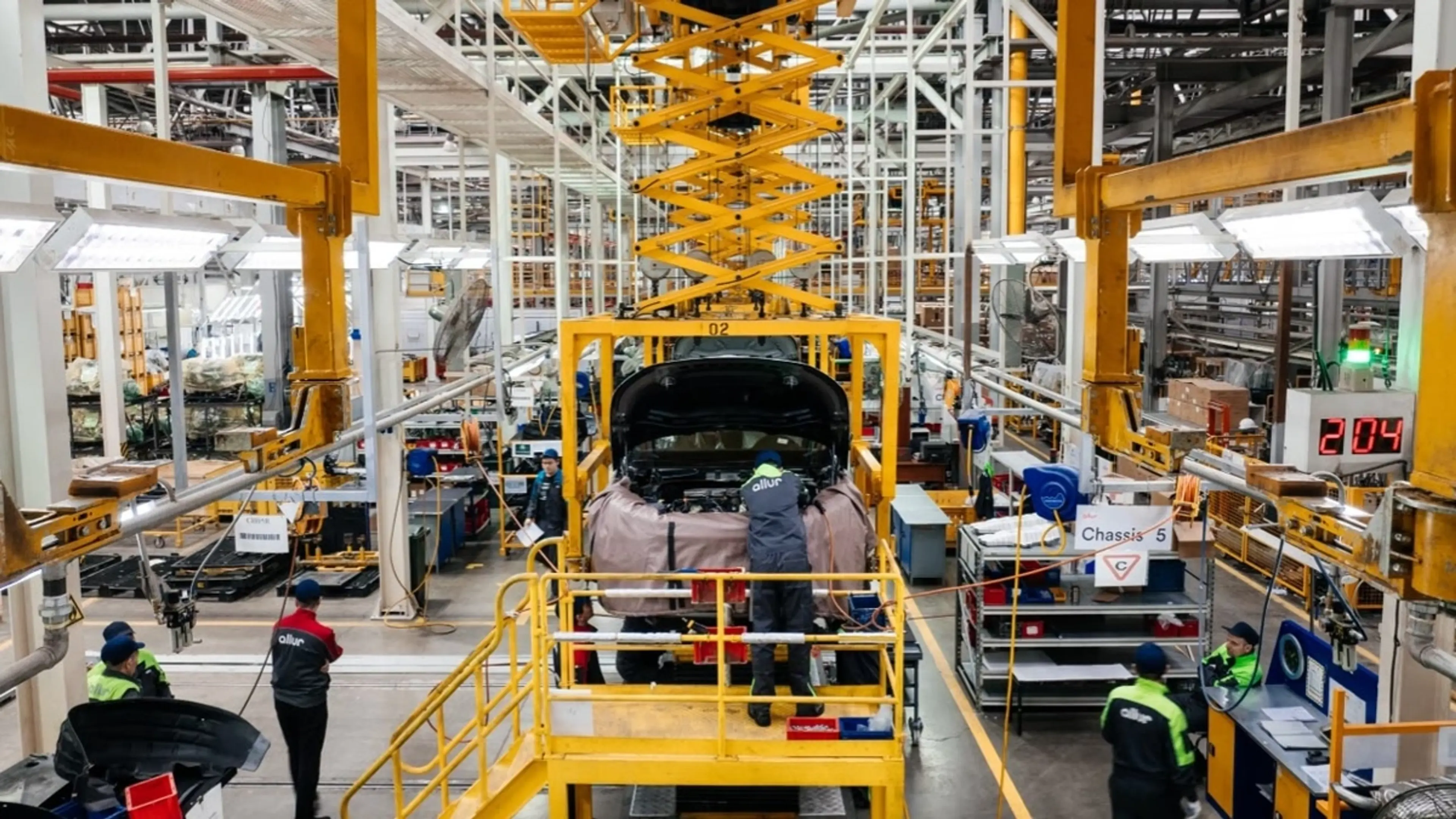 Li Auto начнет выпуск автомобилей на заводе Allur в Казахстане