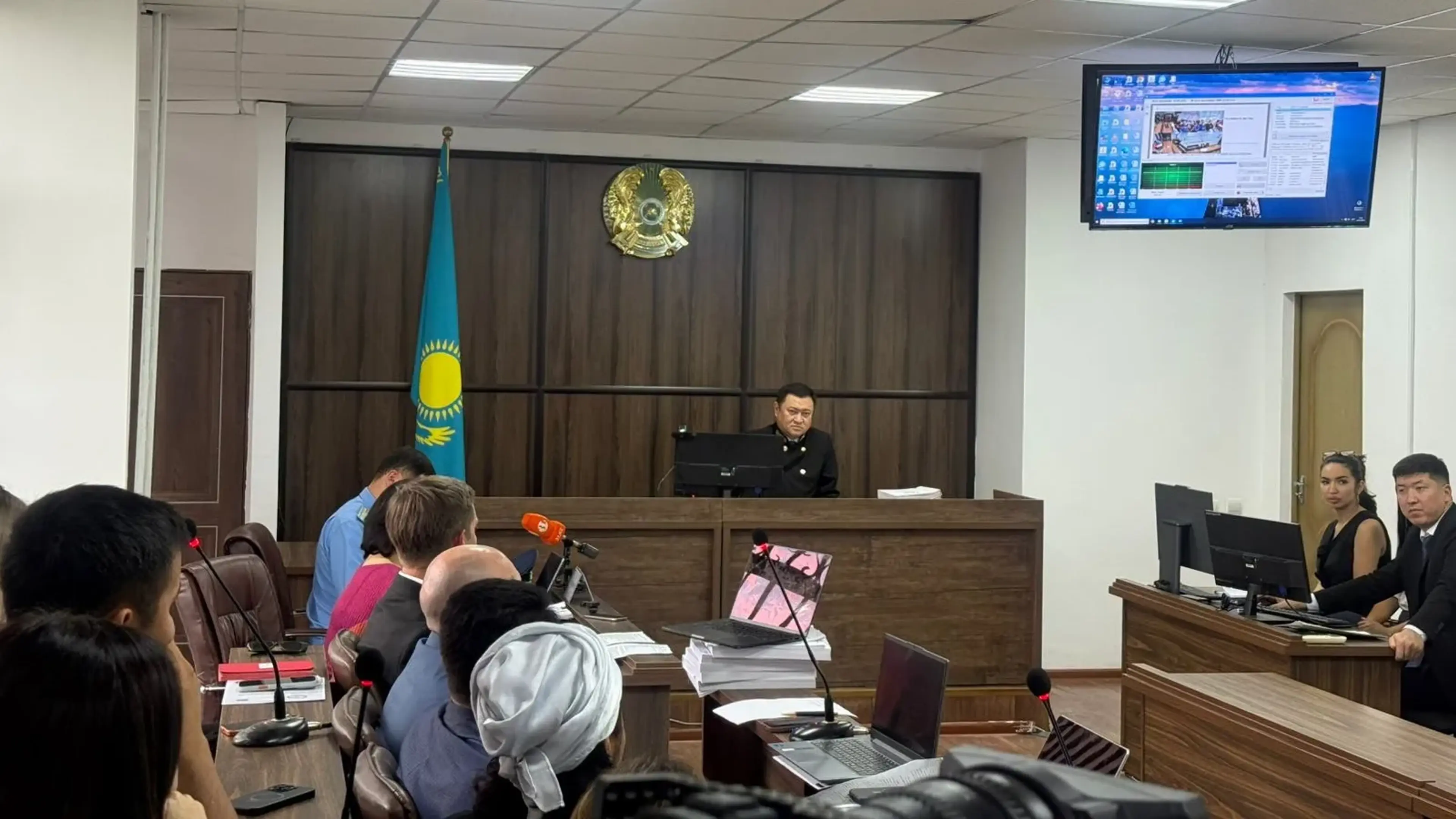 Алматыда әл-Фараби даңғылындағы ЖКО ісі бойынша сот талқылауы жалғасты
