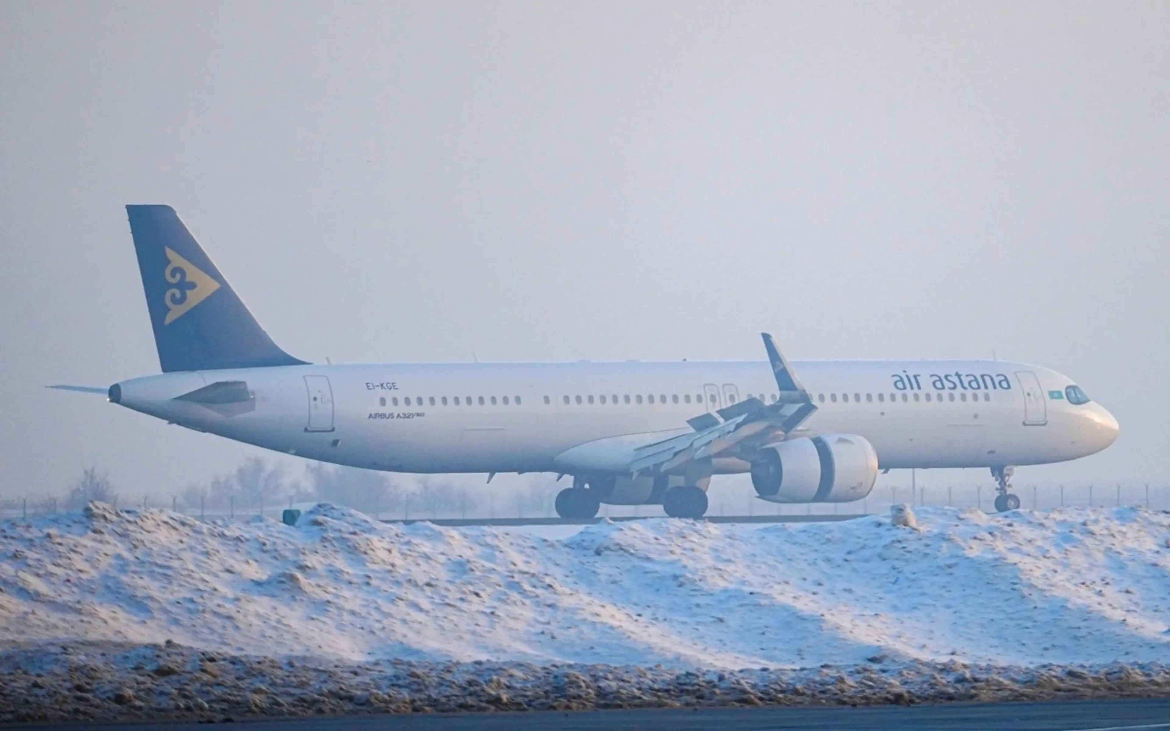 Air Astana вернула рейс из Астаны и отменила вылет из Алматы в Дубай