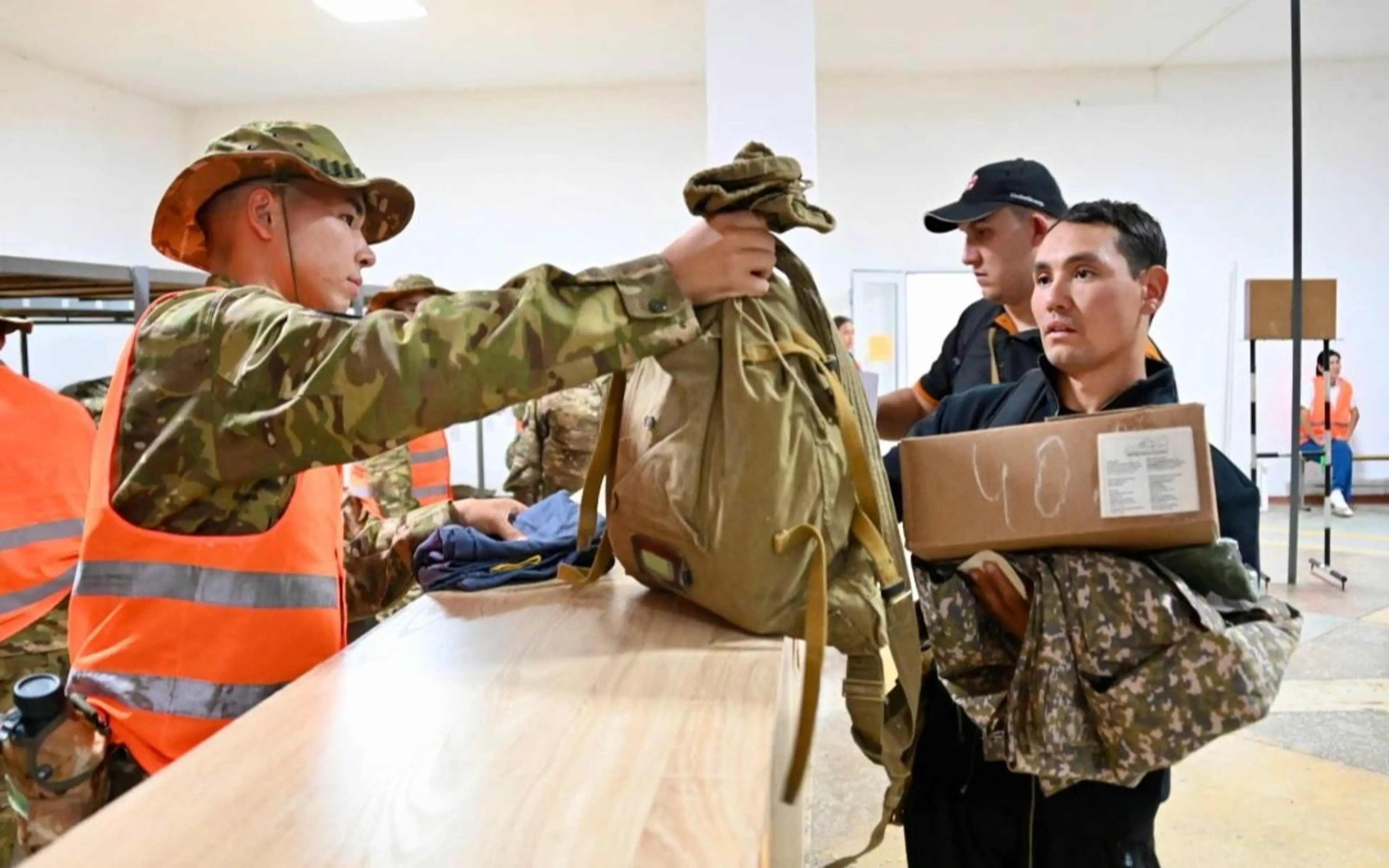 Военнообязанные из трех регионов начали переподготовку в Жамбылской области