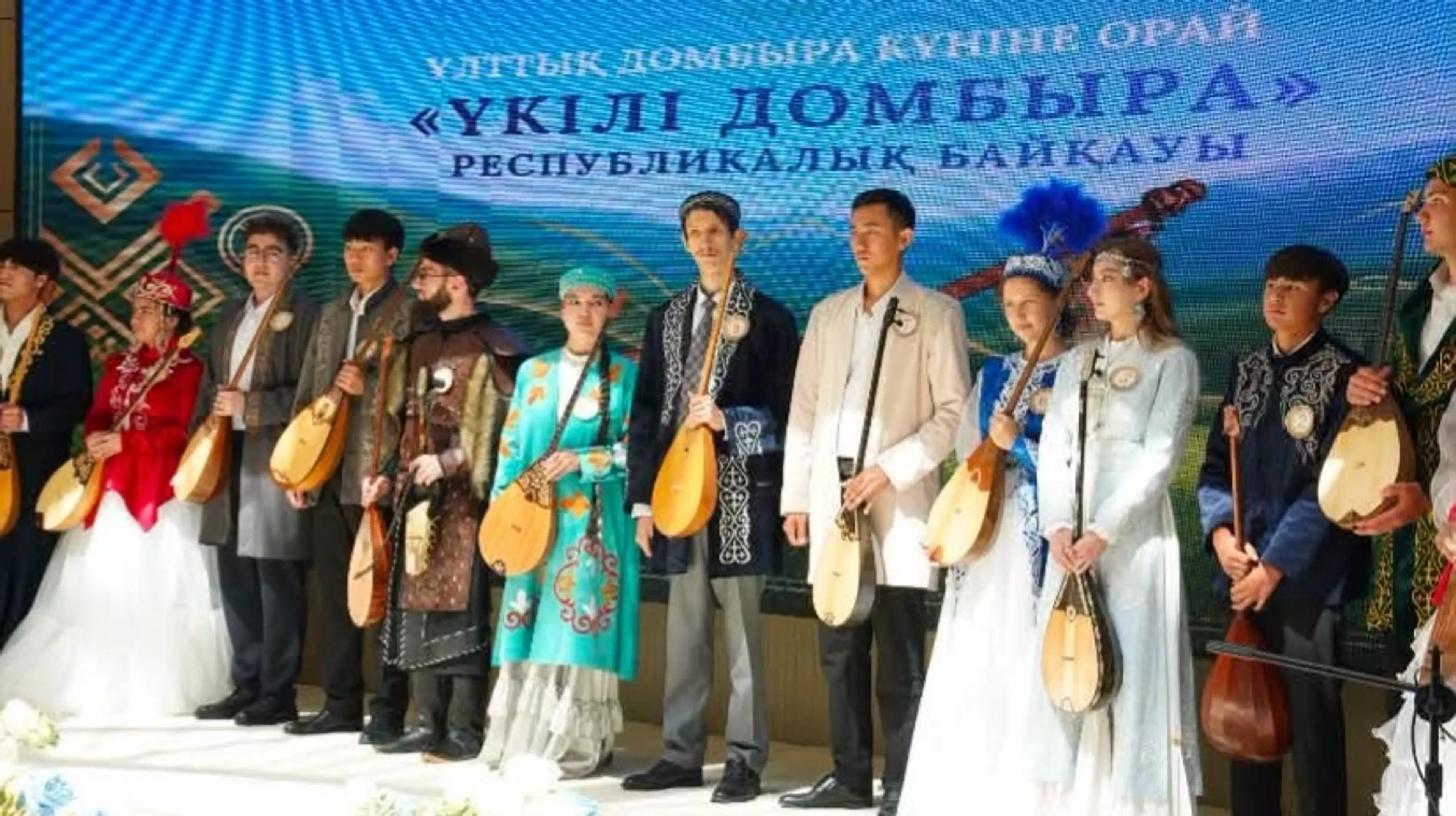 Конкурс «Үкілі домбыра» прошёл в Туркестане