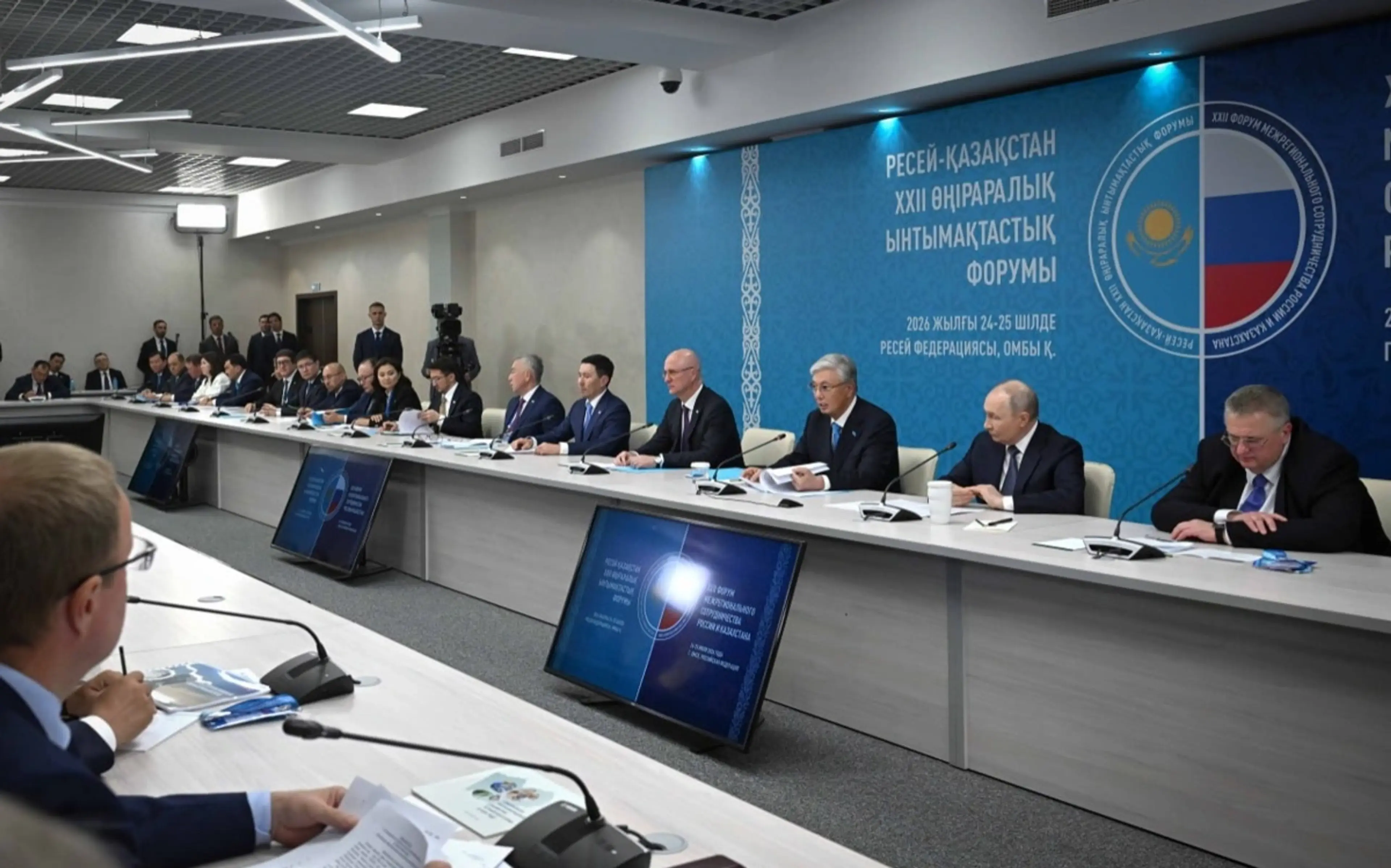 Токаев предложил запустить прямые рейсы из Астаны в российские города-миллионники