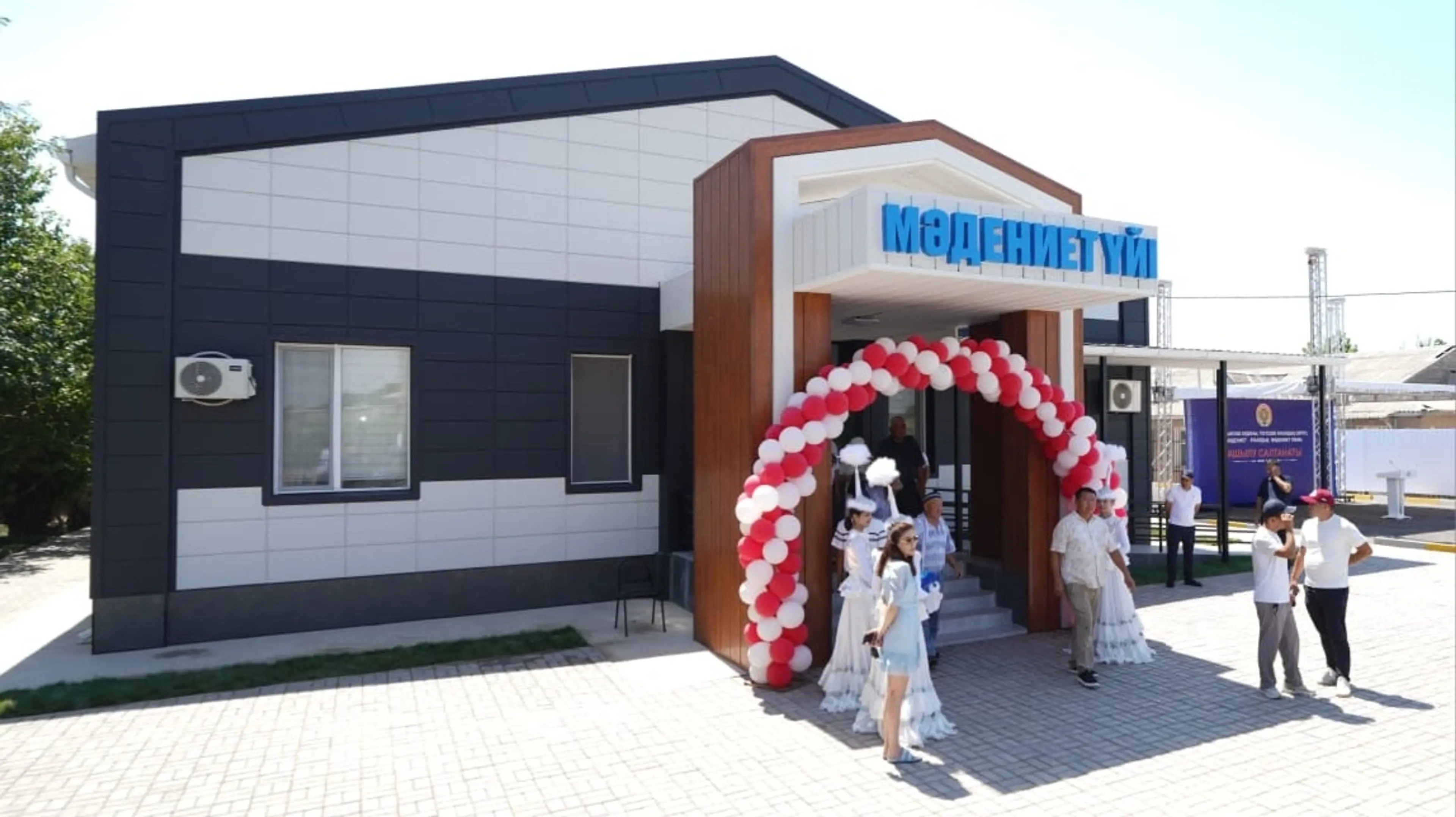 В Туркестанской области открыли два новых Дома культуры с библиотеками