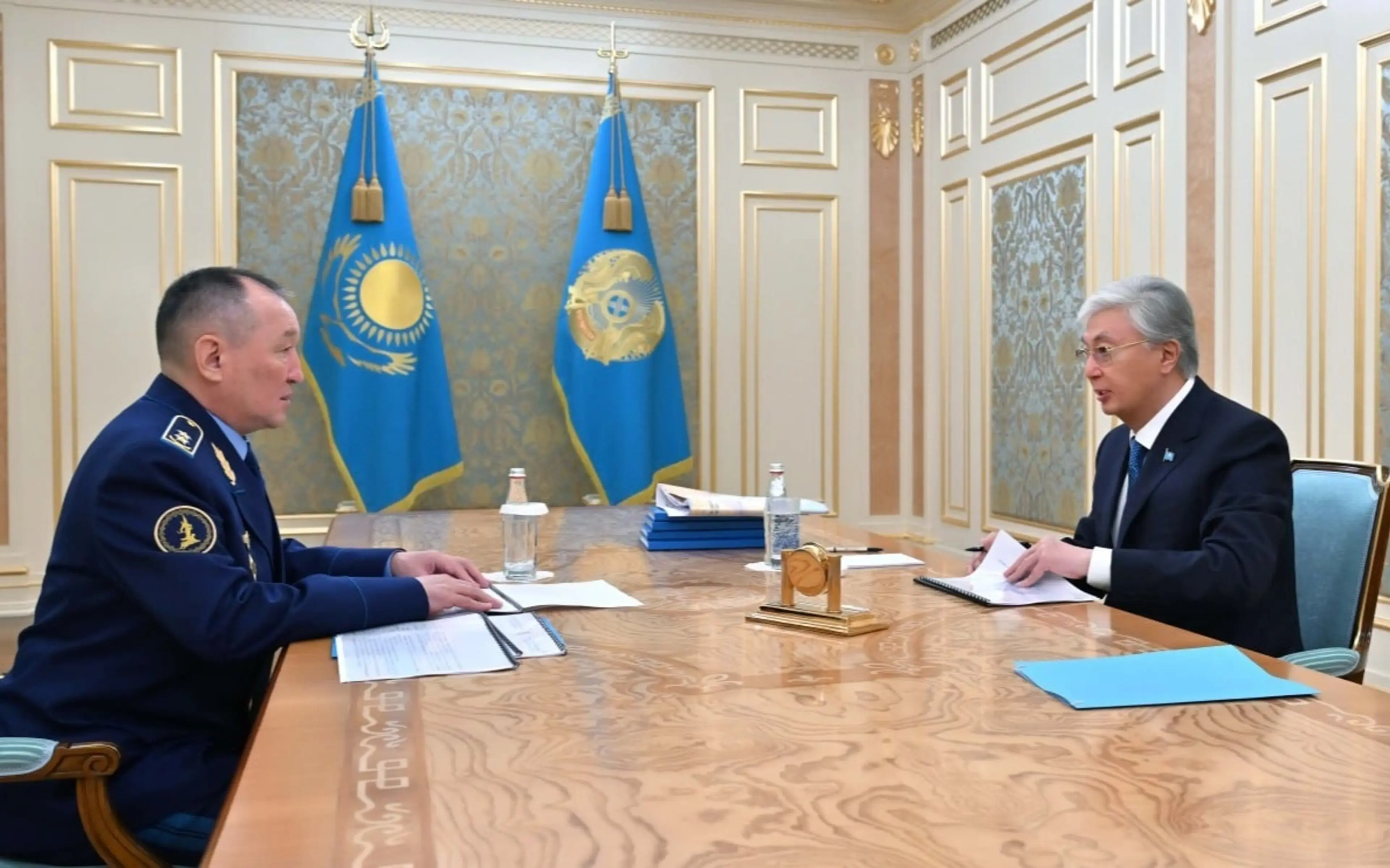 Президент заслушал доклад министра обороны о подготовке войск и цифровизации