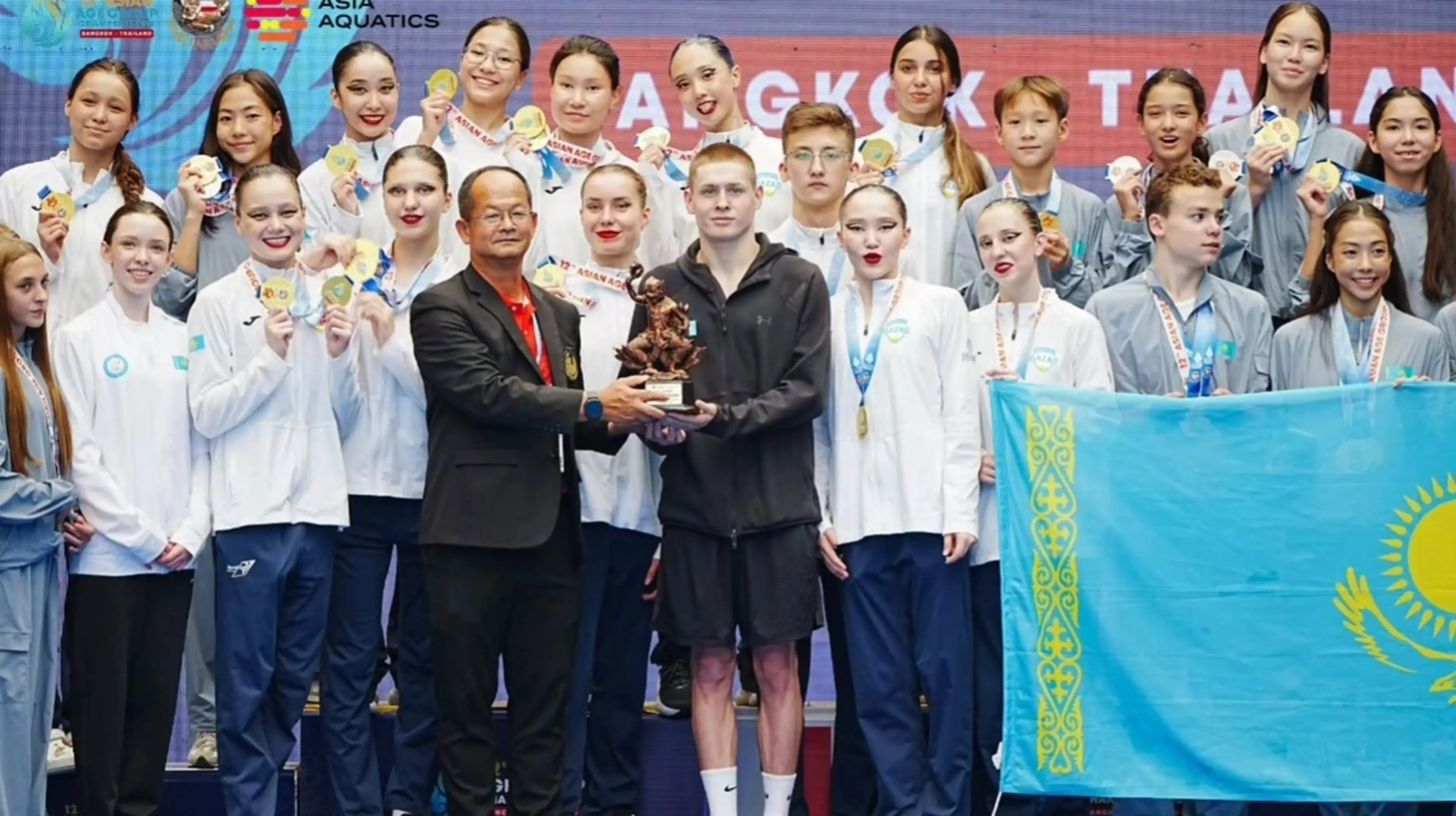 Сборная Казахстана по артистическому плаванию выиграла командный зачет ЧА